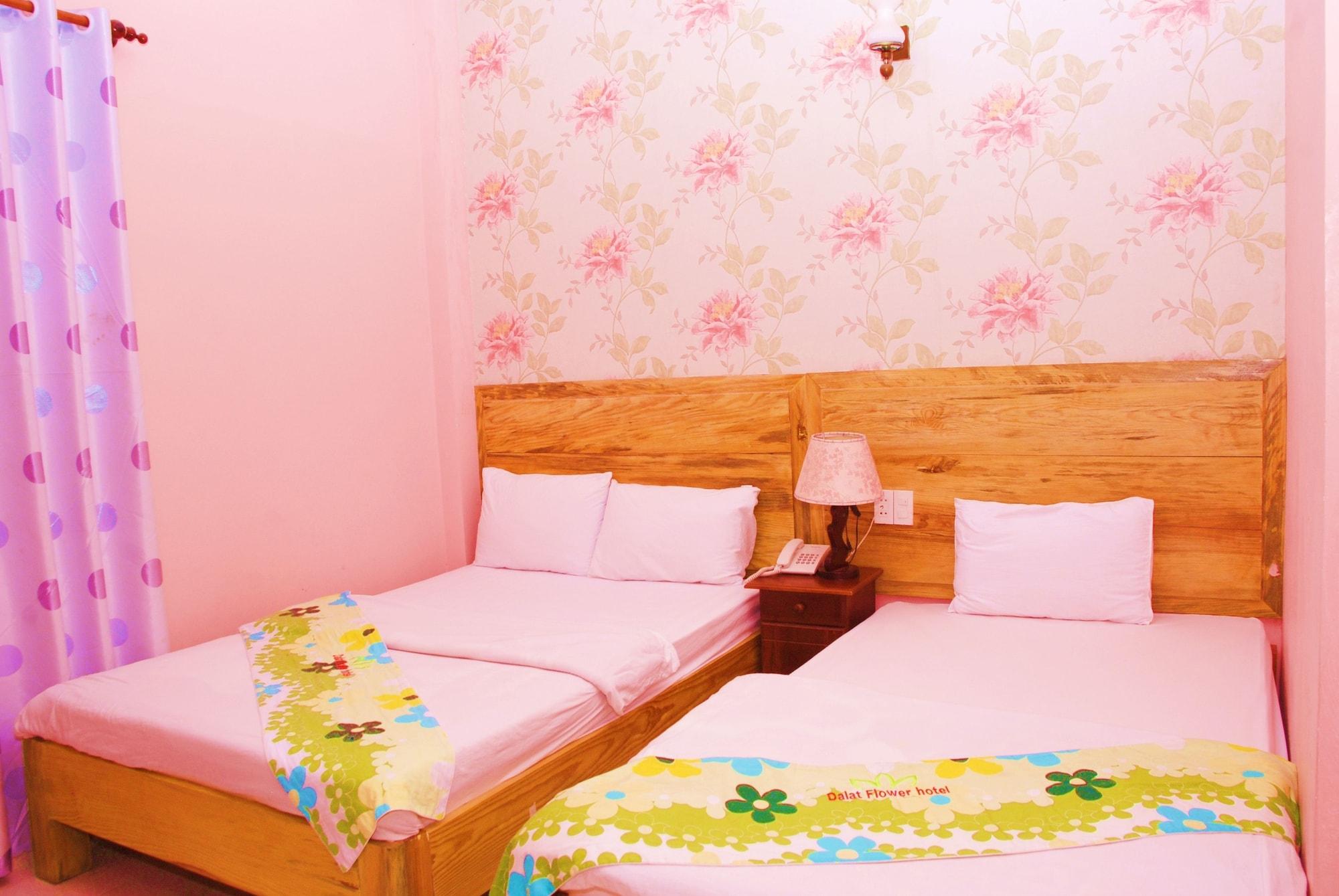 Dalat Flowery Hotel & Coffee Екстер'єр фото