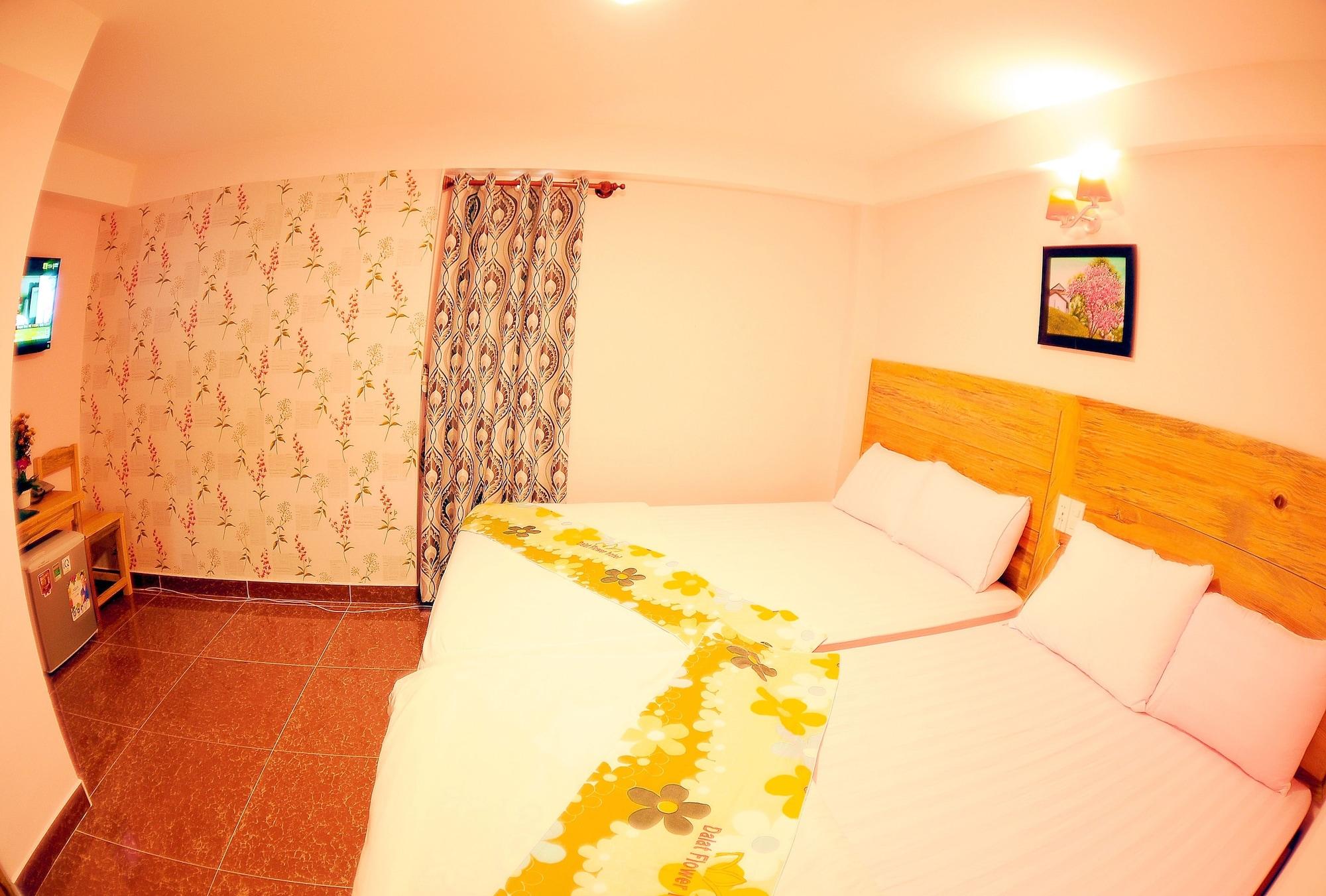 Dalat Flowery Hotel & Coffee Екстер'єр фото