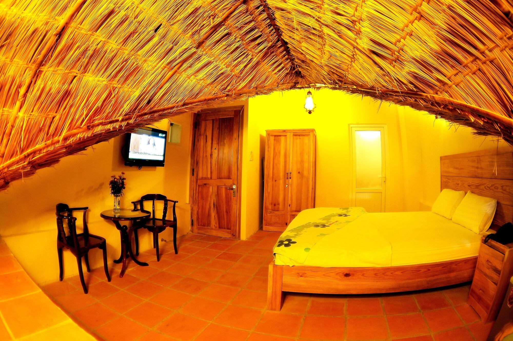 Dalat Flowery Hotel & Coffee Екстер'єр фото