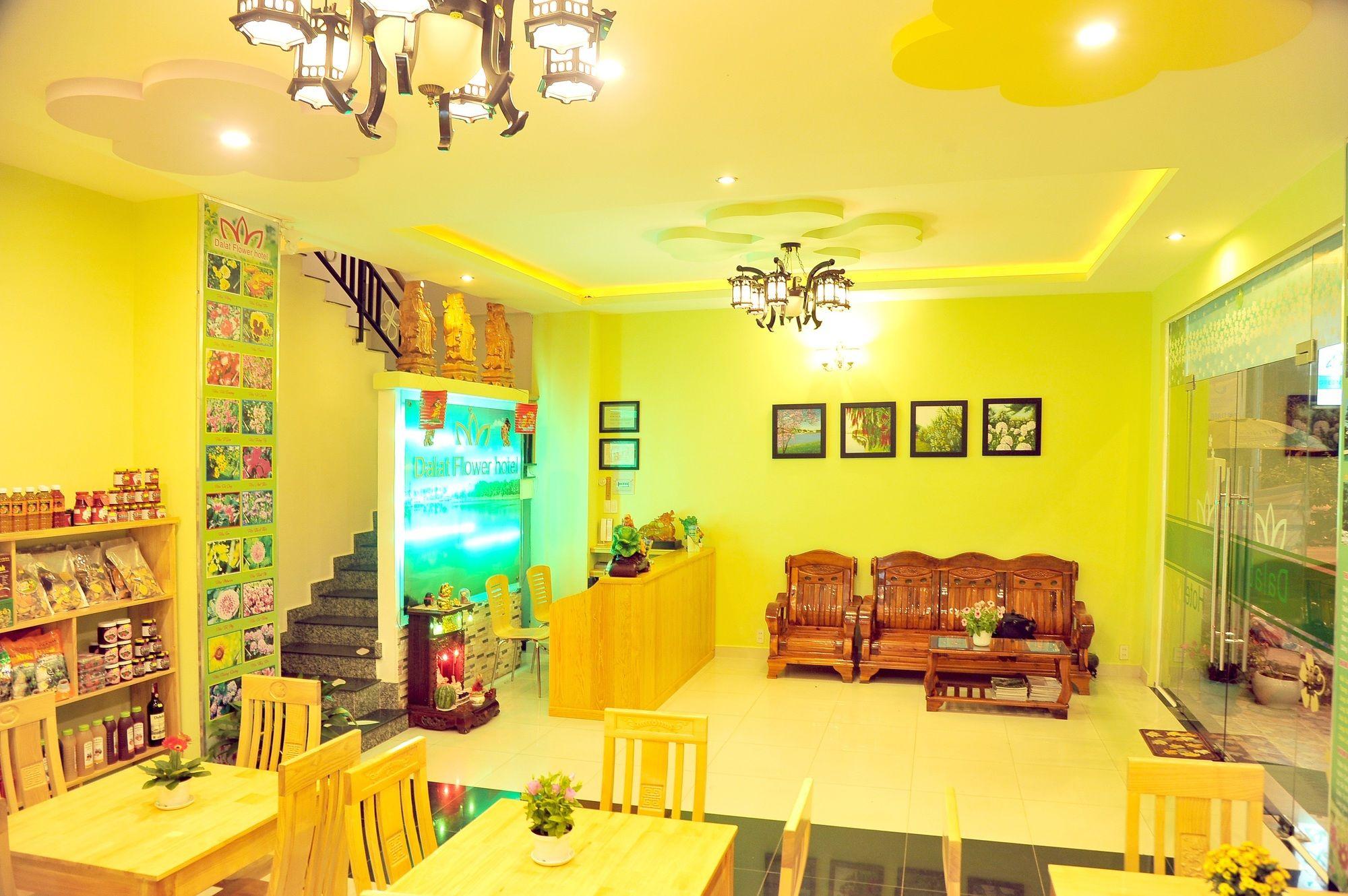 Dalat Flowery Hotel & Coffee Екстер'єр фото